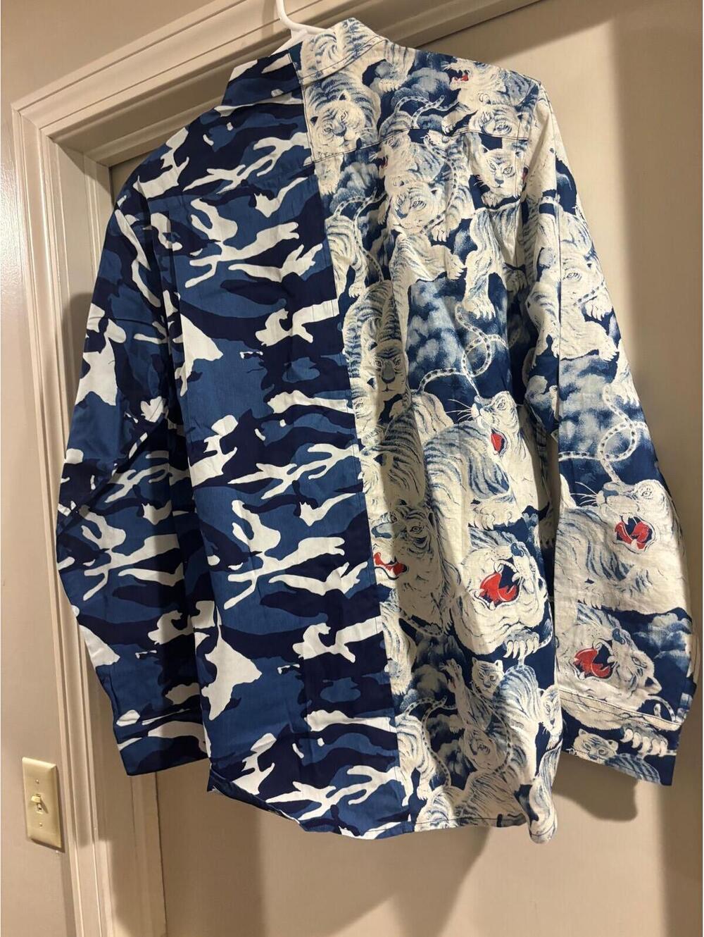 Emotionally Unavailable Split Print Button Down Shirt Blue Camo Tiger Small - Picture 5 of 6